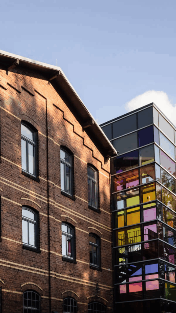 Blick auf die Honigfabrik in Wilhelmsburg, ein selbstverwaltetes Kulturzentrum.